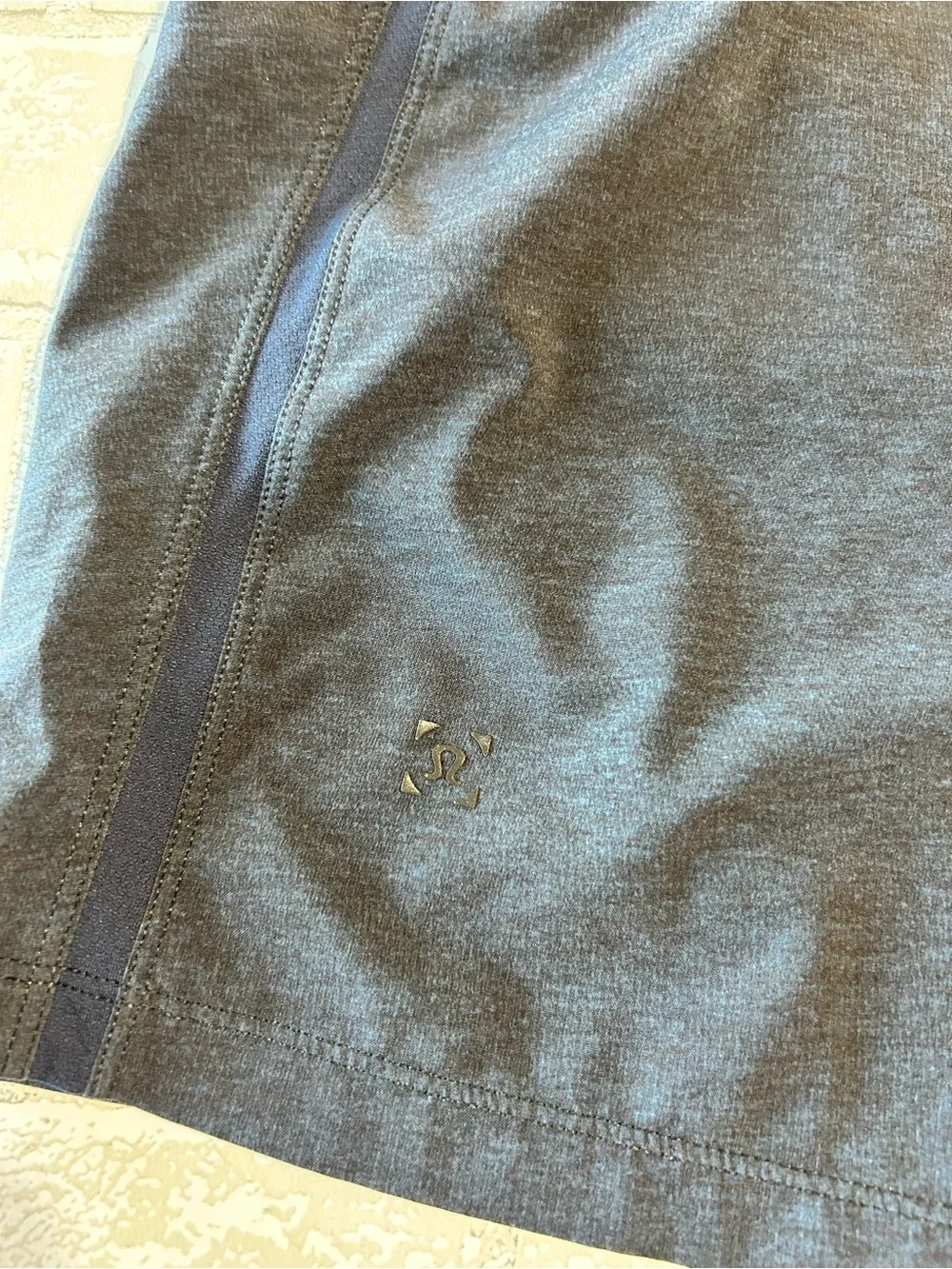 lululemon athletica Men's Athletic Shorts in Blue Heather size Larhe